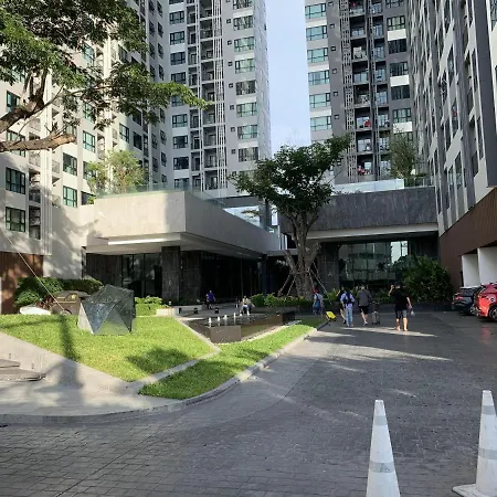 The Base Central Pattaya Thai Exterior photo