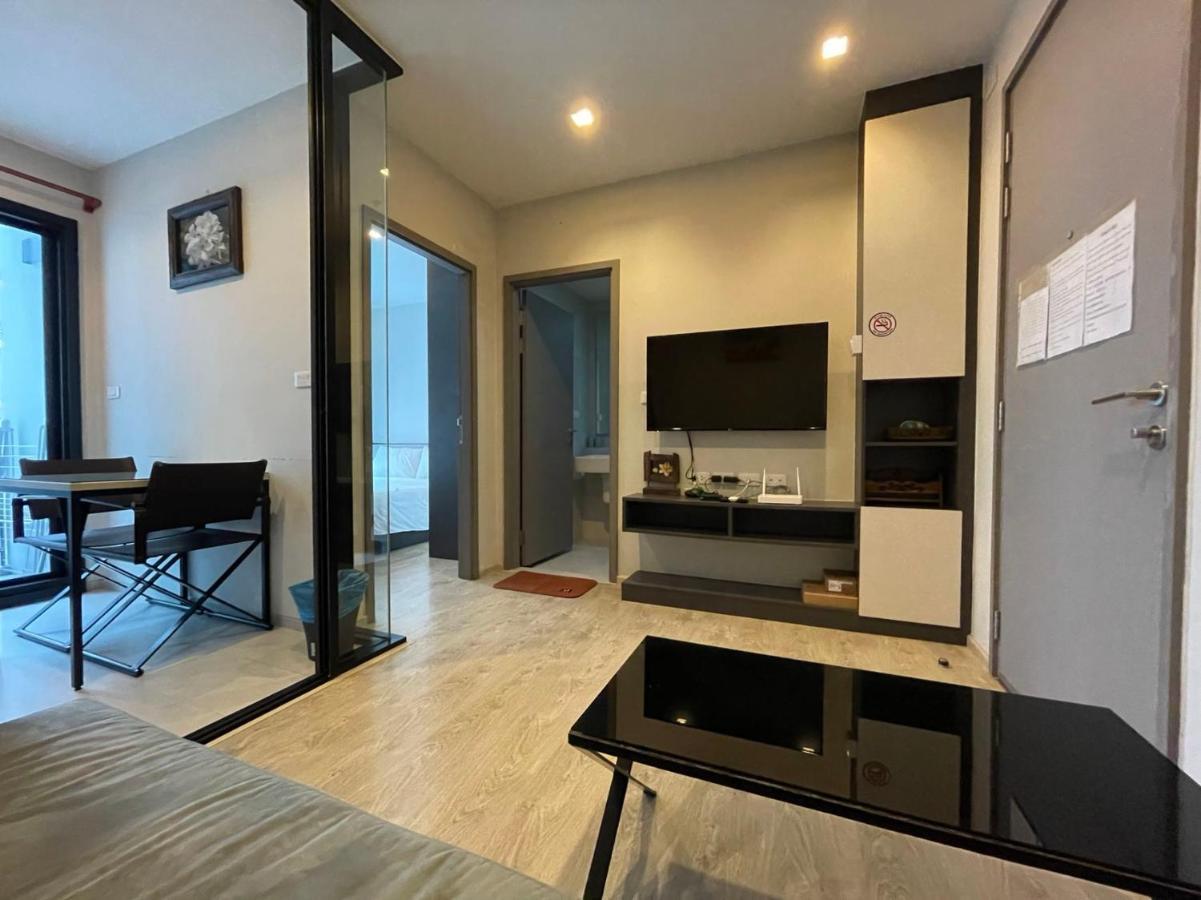 The Base Thai Apartment